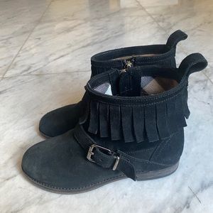 Girl Burberry boots